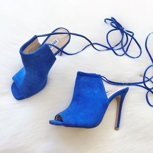 Steve Madden Sophie Blue Suede Ankle Wrap Heel